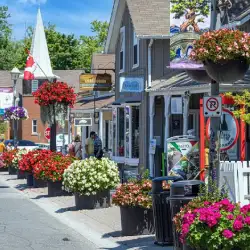 Composite decking supplier for Unionville and Downtown Markham